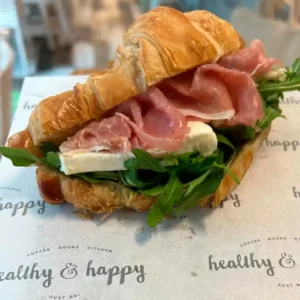 Gourmet & egg croissants 1